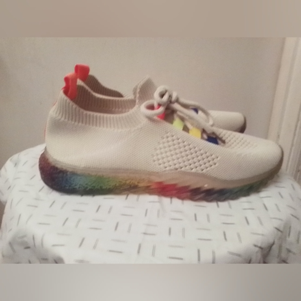 Soft Rainbow Cloth Tennis Shoe